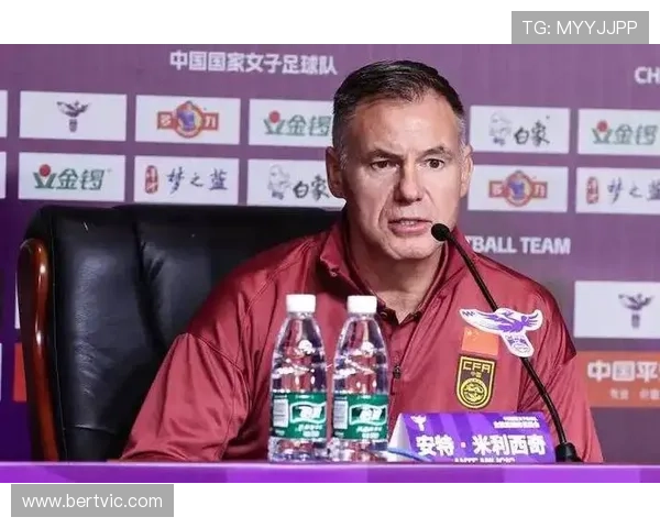 马德兴谈海港球迷低调支持风格与和谐态度不惹事树敌 马德兴谈海港球迷低调支持风格与和谐态度不惹事树敌